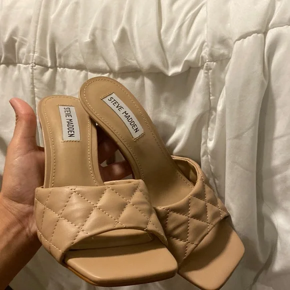 *NEW* Steve Madden Signify - Picture 2 of 7